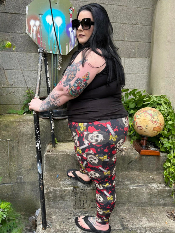 Bloody Leatherface (Semi-Exclusive) - High-quality Handcrafted Vibrant Leggings - - Leggings