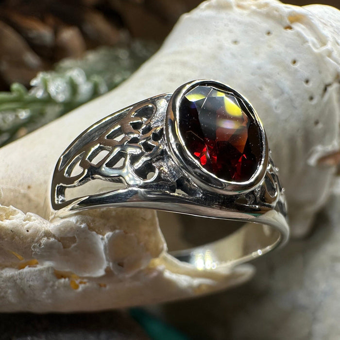 Coralina Celtic Knot Ring - - Ring