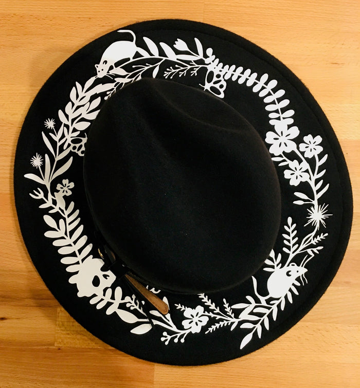 Vegan Felt Hat - Springtime Spooky - -