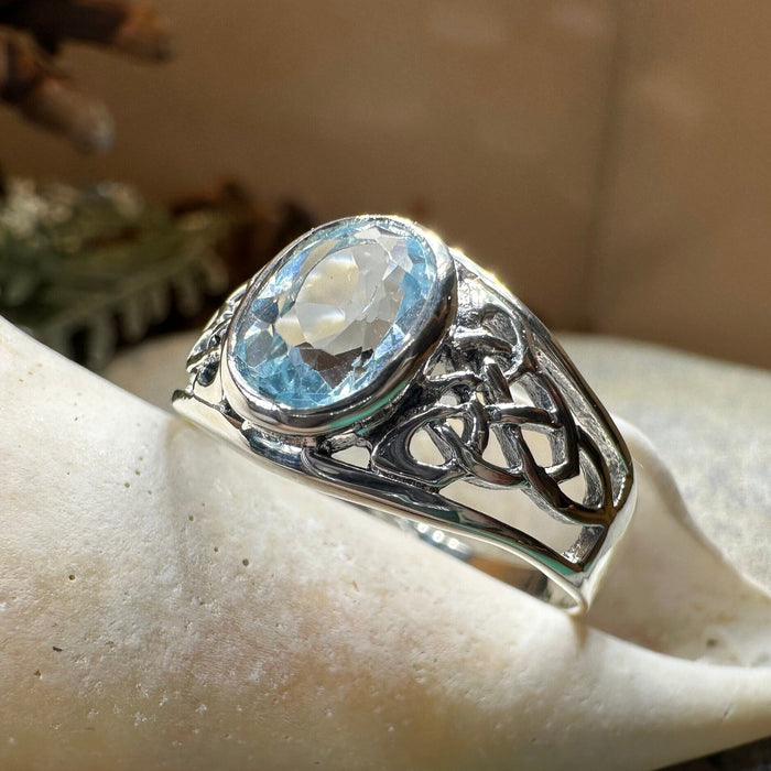 Coralina Celtic Knot Ring -  - Ring