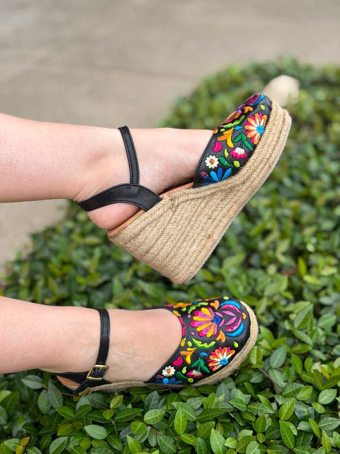 Dione Embroidery Wedges