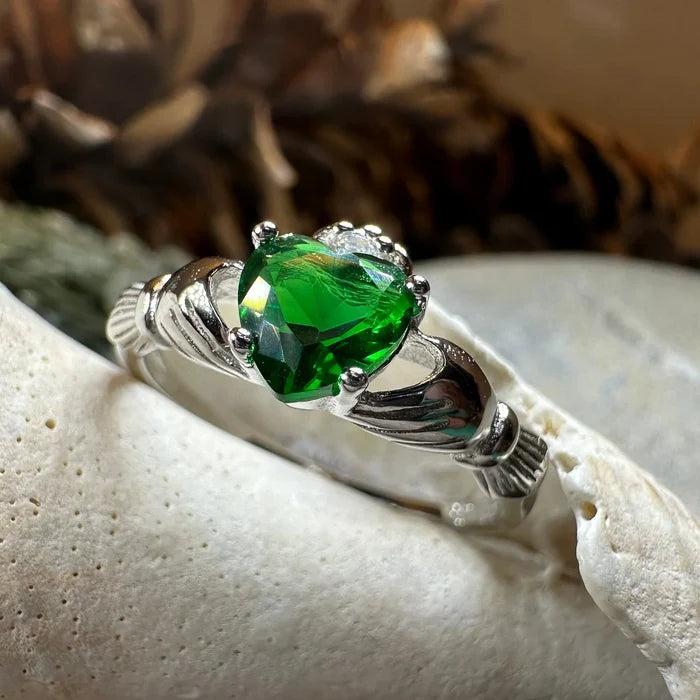 Emerald Green Claddagh Ring -  - Ring
