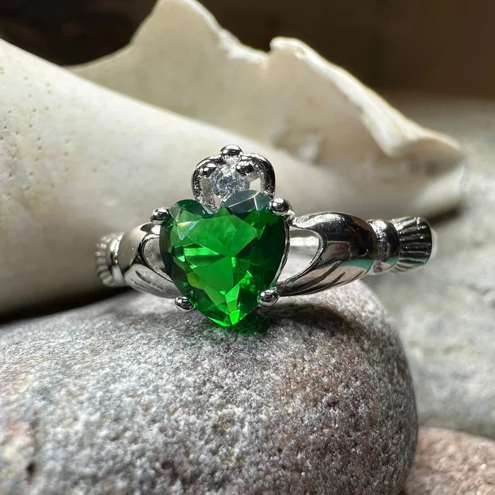 Emerald Green Claddagh Ring -  - Ring