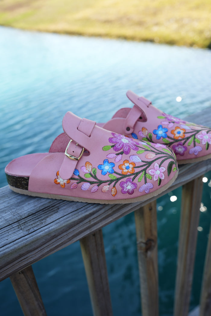 Jardin Embroidery Leather Clogs
