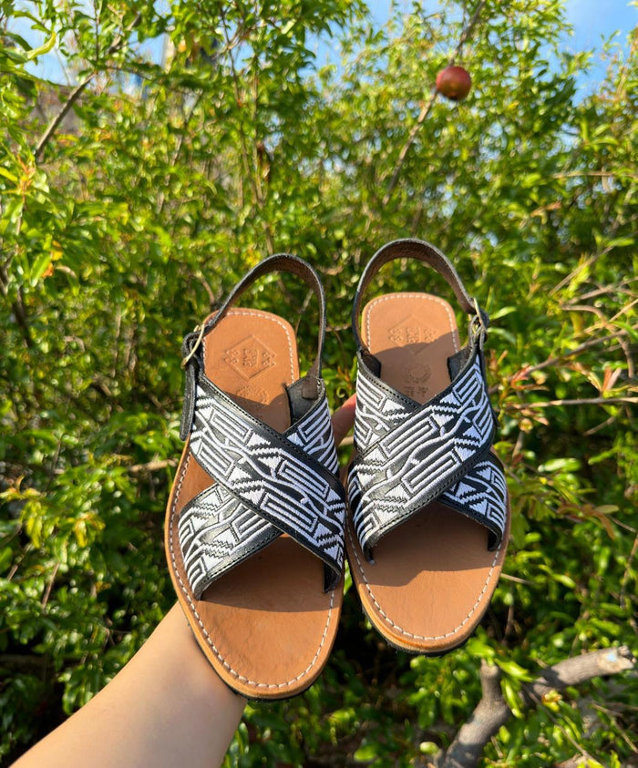 Juan Huaraches Cruzado