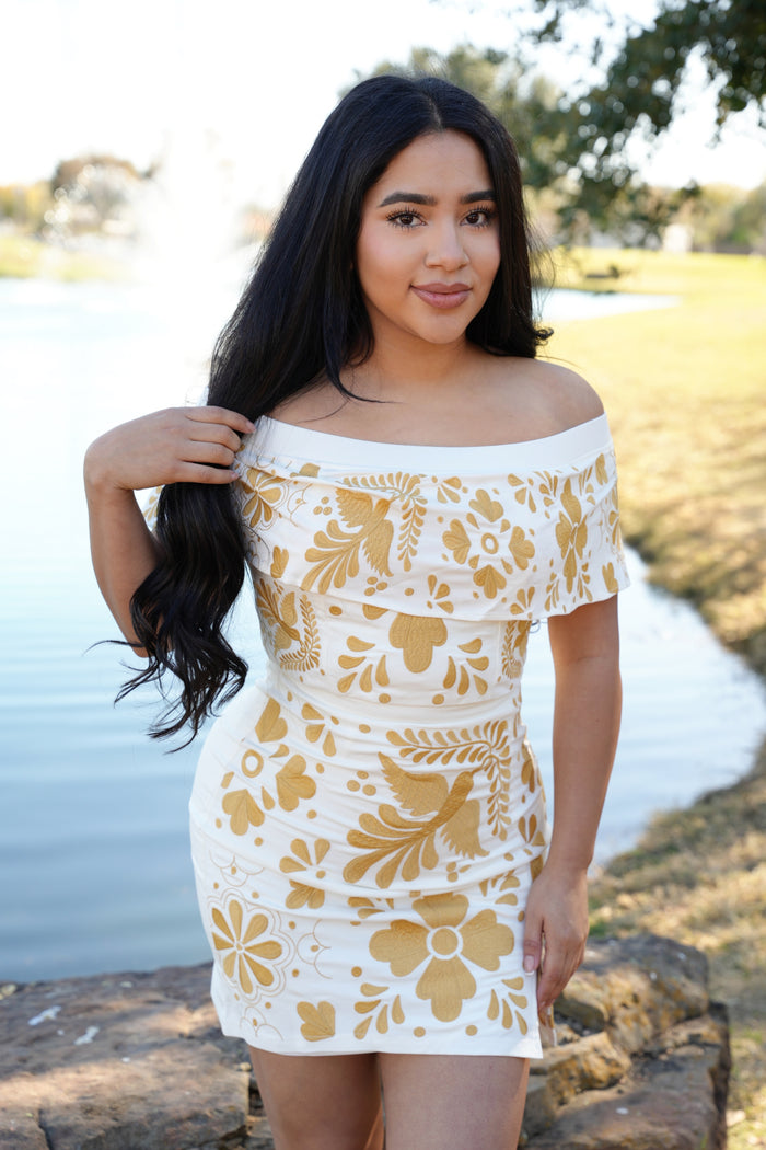 La Adorada Embroidered Set