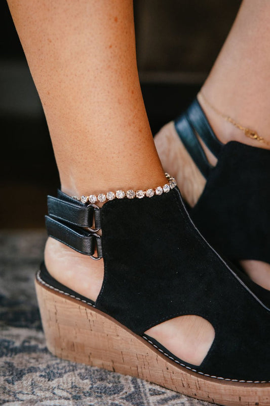 Lovely Day Anklet In Gold With Crystals - Macoma Boutique315 Jewelry