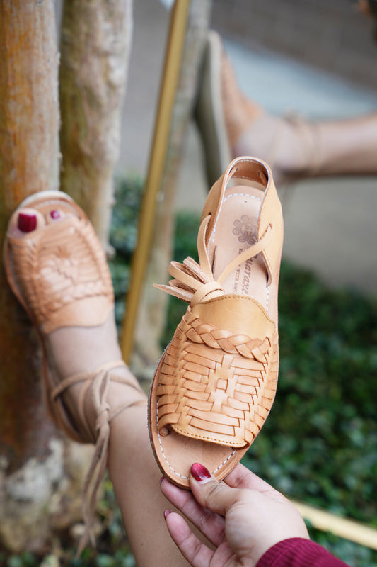 Maria Lace Up