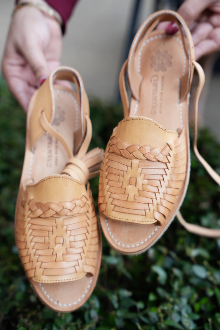 Maria Lace Up