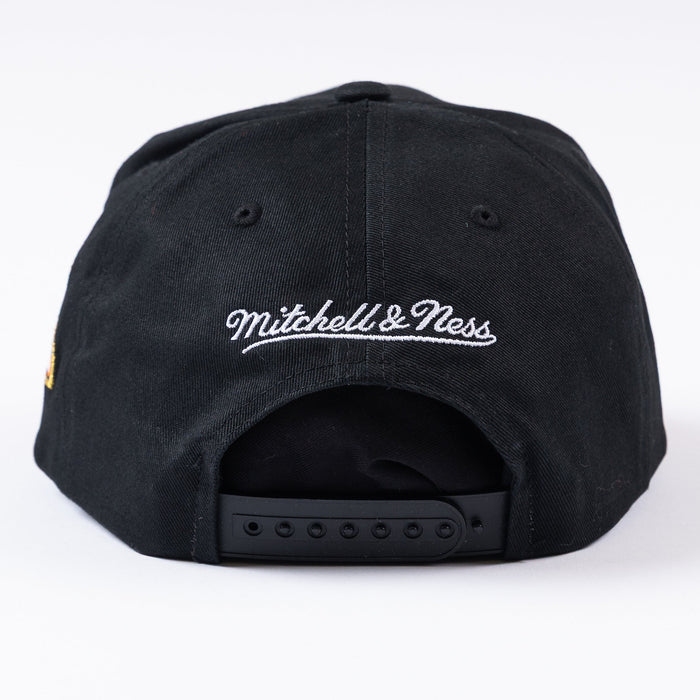 Mitchell & Ness Chicago Blackhawks Jersey Stripe Tail Sweep Snapback
