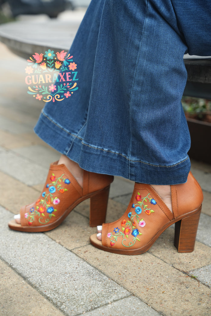 Santa Cruz Booties Tan