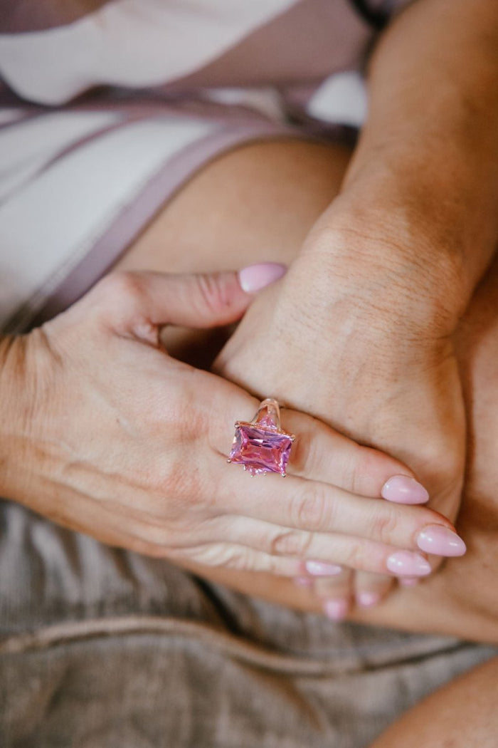 Shine Bright Stretch Ring in Rose Gold Plated With Pink Crystal - Macoma Boutique310 Accessories/Jewelry