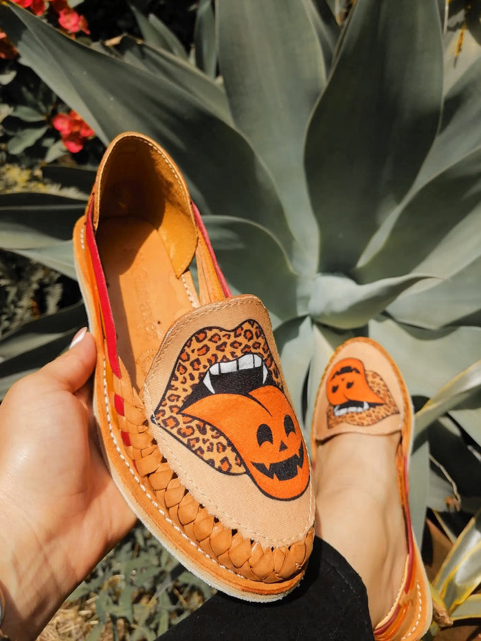 Spooky Lips Huaraches