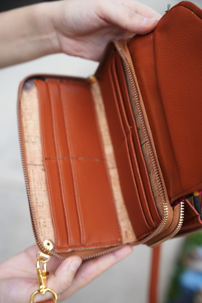 Telar Wallet Crossbody Leather Bag