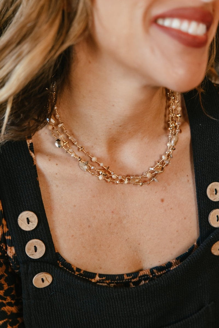 Uptown Glow Necklace In Champagne - Macoma Boutique315 Jewelry