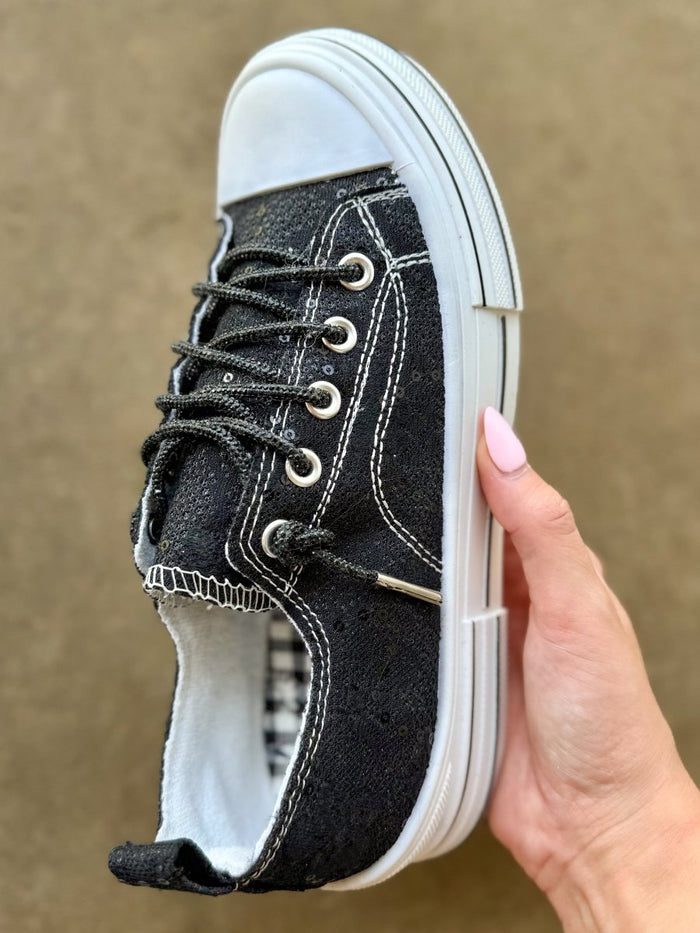 Very G Black Aman Lace Sneakers - Macoma Boutique301 Sneakers
