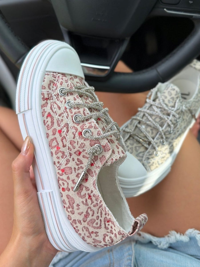 Very G Red Aman Safari Sneakers - Macoma Boutique301 Sneakers